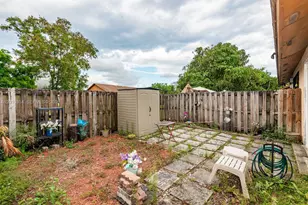 6745 NW 192nd Ln, Hialeah, FL 33015 - Photo 11