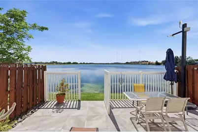 20572 NE 5th Pl, Miami, FL 33179 - Photo 3