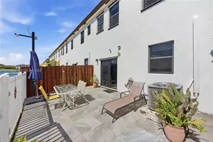 20572 NE 5th Pl, Miami, FL 33179 - Photo 21