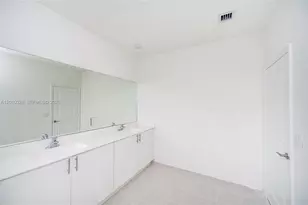 2642 SE 10th St, Homestead, FL 33035 - Photo 27