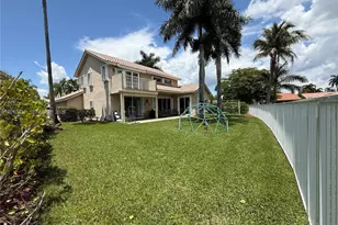 1070 Capistrano, Weston, FL 33326 - Photo 31