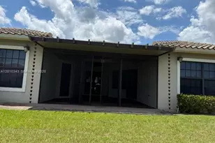 9751 Lakeview Ln, Parkland, FL 33076 - Photo 9