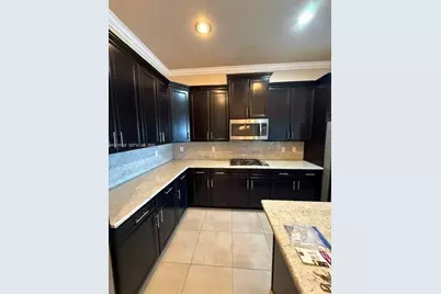 9751 Lakeview Ln, Parkland, FL 33076 - Photo 15