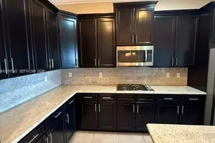 9751 Lakeview Ln, Parkland, FL 33076 - Photo 15