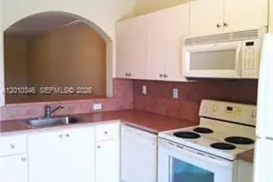 3395 NE 10th St, Homestead, FL 33033 - Photo 3