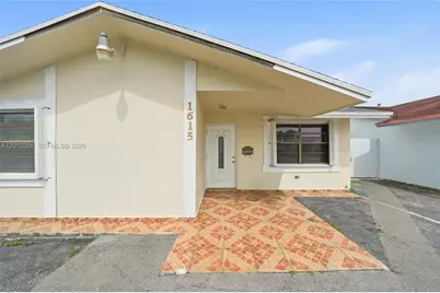 1615 SW 137th Pl, Miami, FL 33175 - Photo 3
