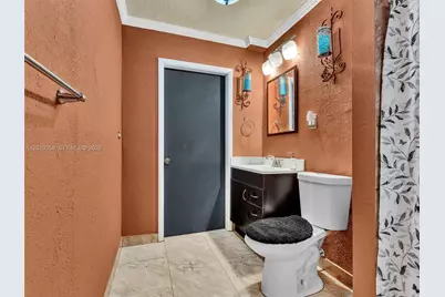 4301 NW 185th St, Miami Gardens, FL 33055 - Photo 11
