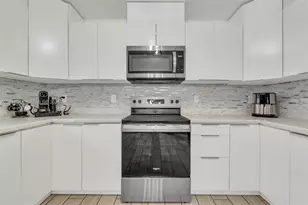 2762 NW 9th Ct, Fort Lauderdale, FL 33311 - Photo 15
