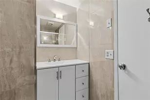 3800 Hillcrest Dr, Hollywood, FL 33021 - Photo 25