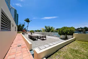 5600 Collins Ave, Miami Beach, FL 33140 - Photo 67