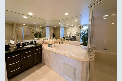 5600 Collins Ave #9E, Miami Beach, FL 33140 - Photo 35