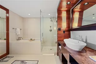 6801 Collins Ave, Miami Beach, FL 33141 - Photo 19