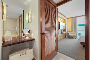 6801 Collins Ave, Miami Beach, FL 33141 - Photo 21
