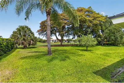 712 Pine Lake Dr, Delray Beach, FL 33445 - Photo 13