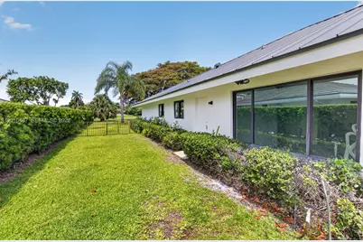 712 Pine Lake Dr, Delray Beach, FL 33445 - Photo 11