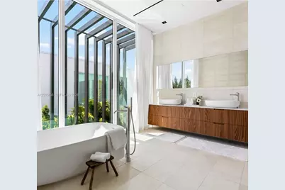 1081 W 48th St #N01, Miami Beach, FL 33140 - Photo 11