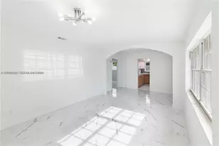 40 NW 32nd Ave, Miami, FL 33125 - Photo 3