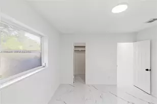 40 NW 32nd Ave, Miami, FL 33125 - Photo 9