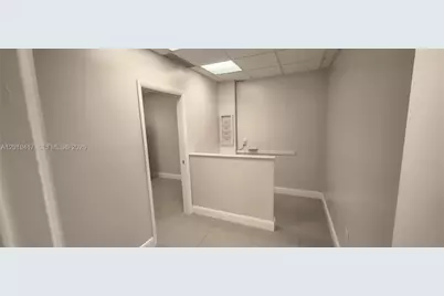 12550 Biscayne Blvd #605, North Miami, FL 33181 - Photo 5
