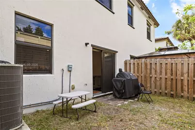 1434 SW 54th Ave, North Lauderdale, FL 33068 - Photo 29