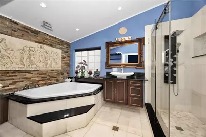 650 NE 76th St, Miami, FL 33138 - Photo 29