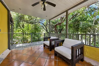 650 NE 76th St, Miami, FL 33138 - Photo 35