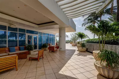 6801 Collins Ave #1215, Miami Beach, FL 33141 - Photo 23
