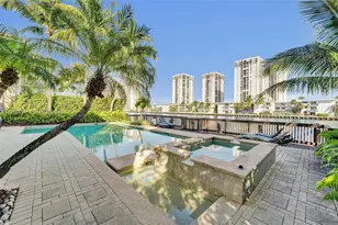 1575 Windjammer Way, Hollywood, FL 33019 - Photo 37