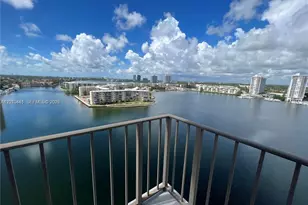 18151 NE 31st Ct, Aventura, FL 33160 - Photo 9