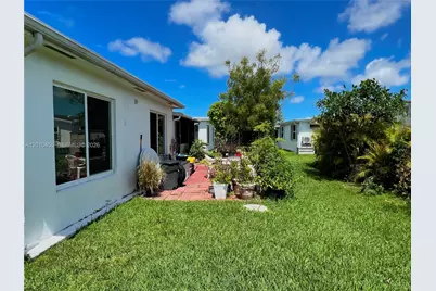 6800 NW 15th St, Margate, FL 33063 - Photo 3