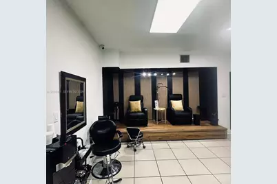 9610 Fontainebleau Blvd, Miami, FL 33172 - Photo 3