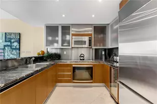 520 West Ave, Miami Beach, FL 33139 - Photo 9