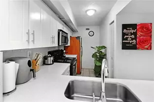 8640 SW 212th St, Cutler Bay, FL 33189 - Photo 17