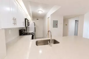 8640 SW 212th St, Cutler Bay, FL 33189 - Photo 11