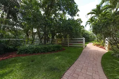 16740 Berkshire Ct, Southwest Ranches, FL 33331 - Photo 57
