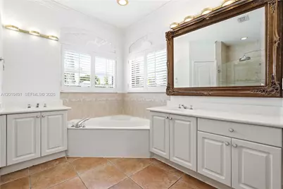 15203 SW 142nd Ave, Miami, FL 33177 - Photo 9