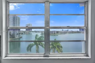 2851 NE 183rd St, Aventura, FL 33160 - Photo 5