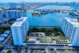 2851 NE 183rd St, Aventura, FL 33160 - Photo 21