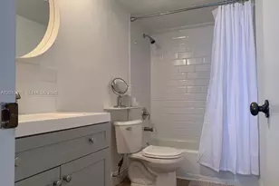 780 NE 69th St, Miami, FL 33138 - Photo 5