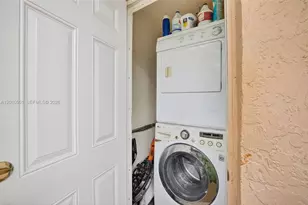 2437 NW 20th St, Fort Lauderdale, FL 33311 - Photo 33