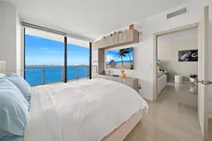 460 NE 28th St, Miami, FL 33137 - Photo 9