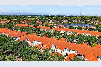 1581 Yellowheart Way, Hollywood, FL 33019 - Photo 53