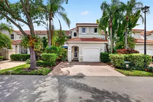 1581 Yellowheart Way, Hollywood, FL 33019 - Photo 3