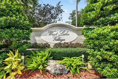 1581 Yellowheart Way, Hollywood, FL 33019 - Photo 47