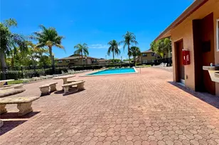 10031 Winding Lake Rd, Sunrise, FL 33351 - Photo 17