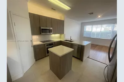 7931 NW 114th Ct, Doral, FL 33178 - Photo 11