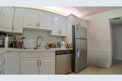 20100 W Country Club Dr #504, Aventura, FL 33180 - Photo 9