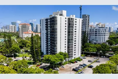 20100 W Country Club Dr #504, Aventura, FL 33180 - Photo 1
