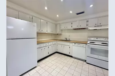 9175 SW 77th Ave #206, Miami, FL 33156 - Photo 5