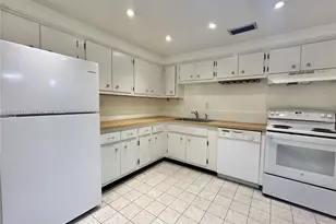 9175 SW 77th Ave, Miami, FL 33156 - Photo 5